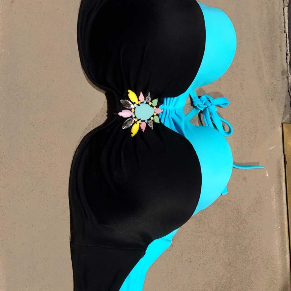 Victoria’s Secret bikini tops